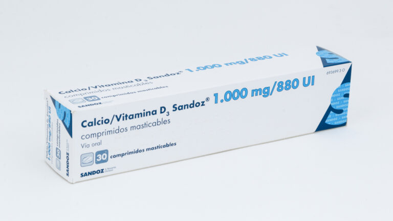 Calcio y Vitamina D en pastillas: Prospecto y beneficios de los comprimidos masticables Sandoz 1000 mg/880 UI