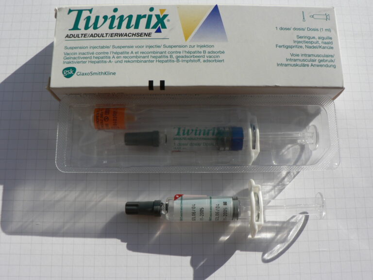 Duración de la vacuna contra la hepatitis A: Prospecto Twinrix adultos